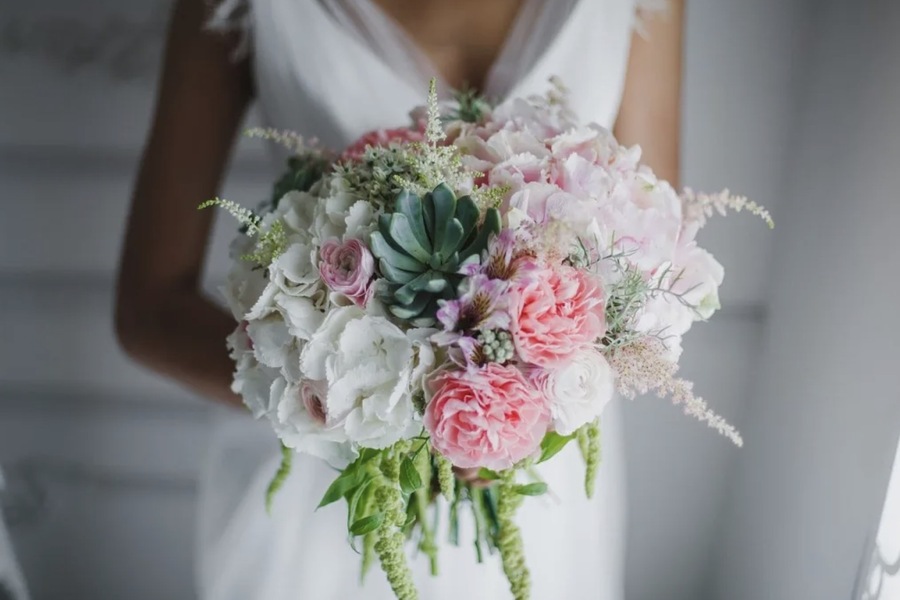 Bridal Bouquets: Dubai’s Favorite Floral Styles for Weddings